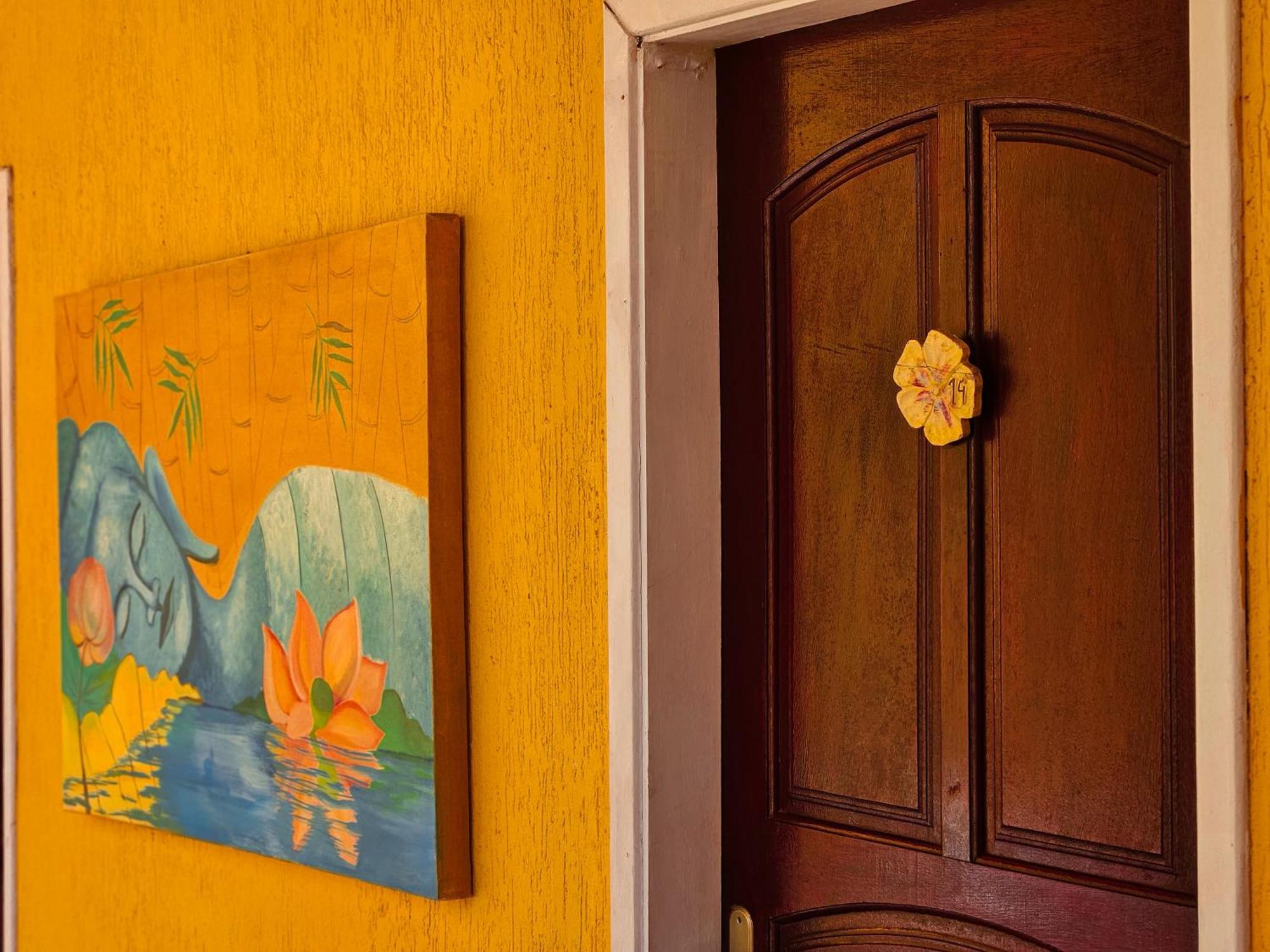 Hotel Bella Vista Ocean View Búzios Exterior foto A door knocker